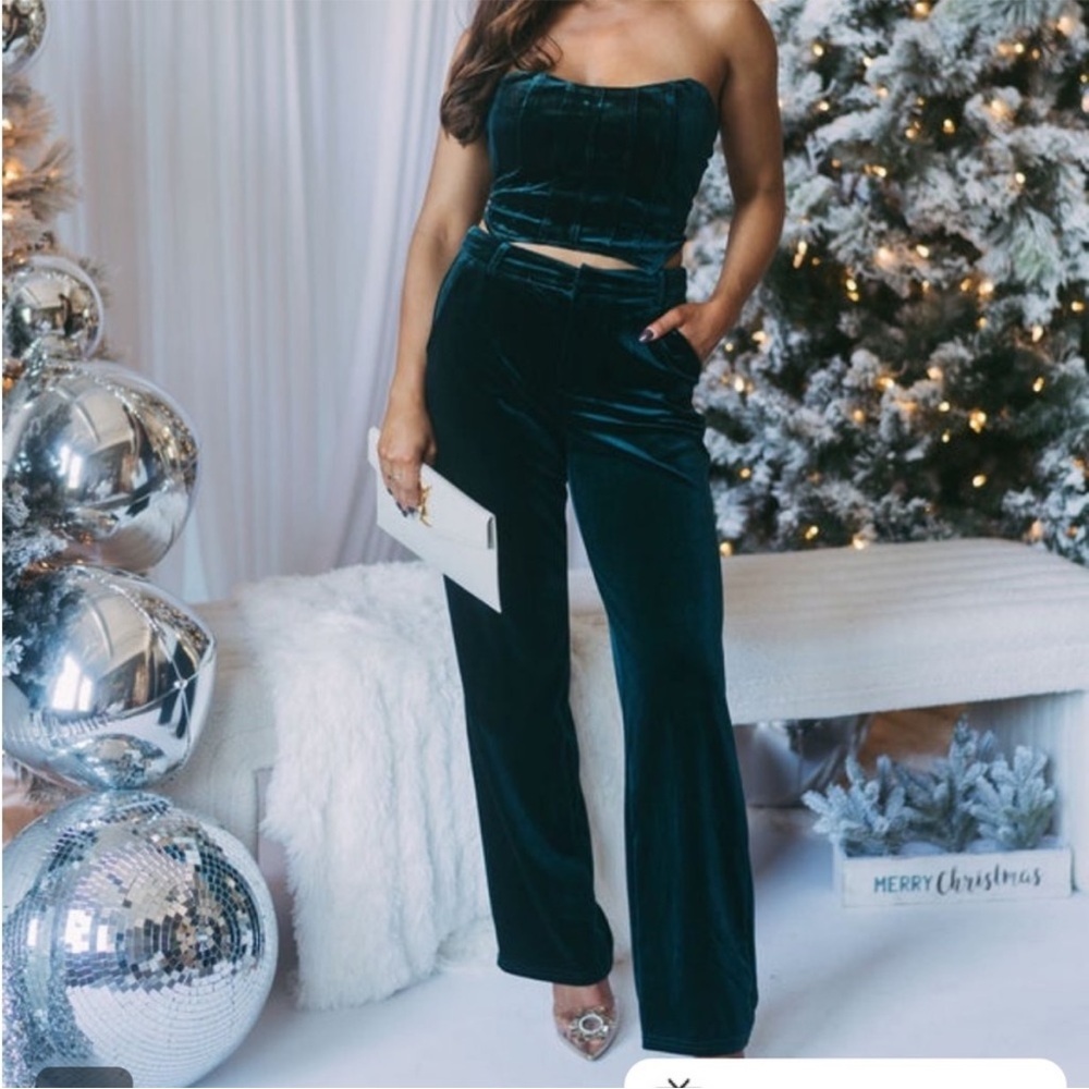 Velvet Set NEW‎